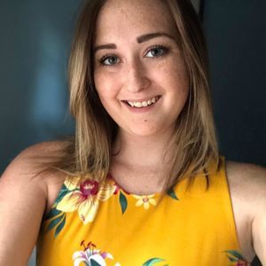 Meet your Posher, Caroline